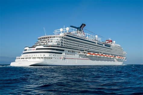 Navigating Grand Cayman: Must-See Attractions on the Carnival Magic's Route